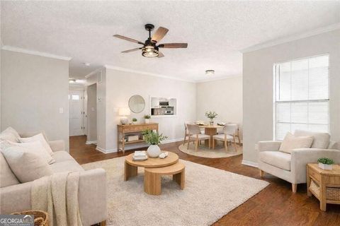 Townhouse For Sale - 3284 Long Iron Place<br/> Lawrenceville, GA 30044