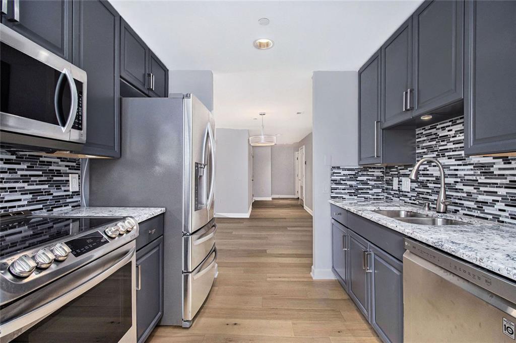 195 14th Street 902
