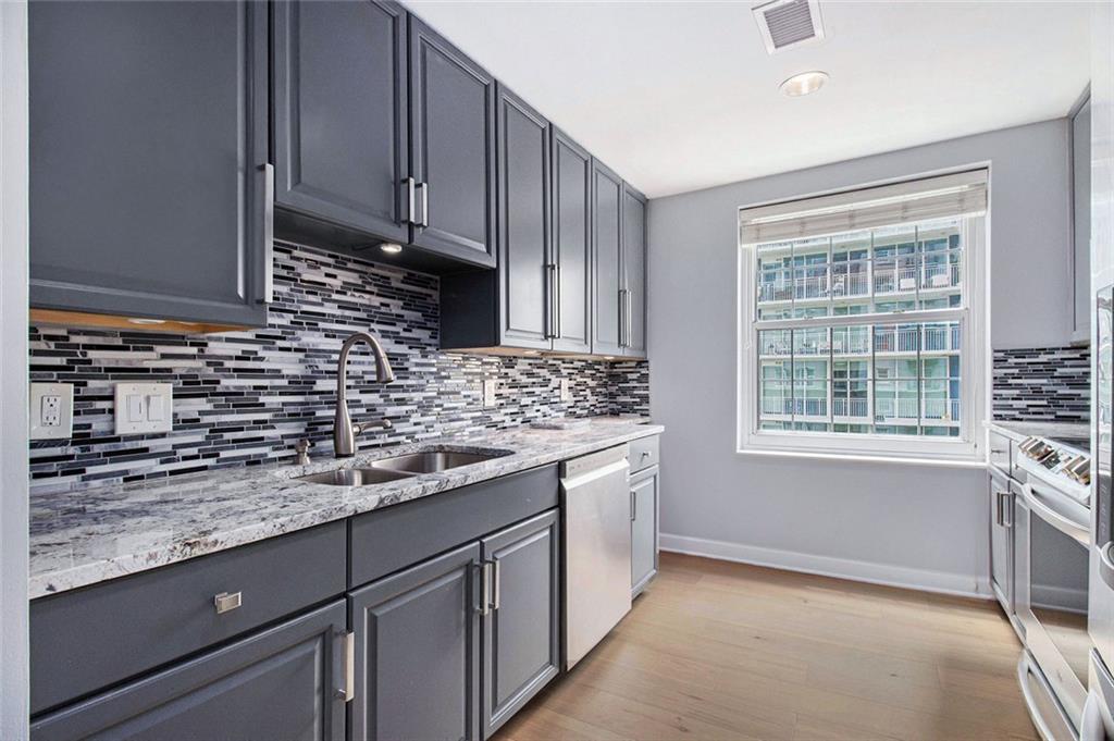 195 14th Street 902