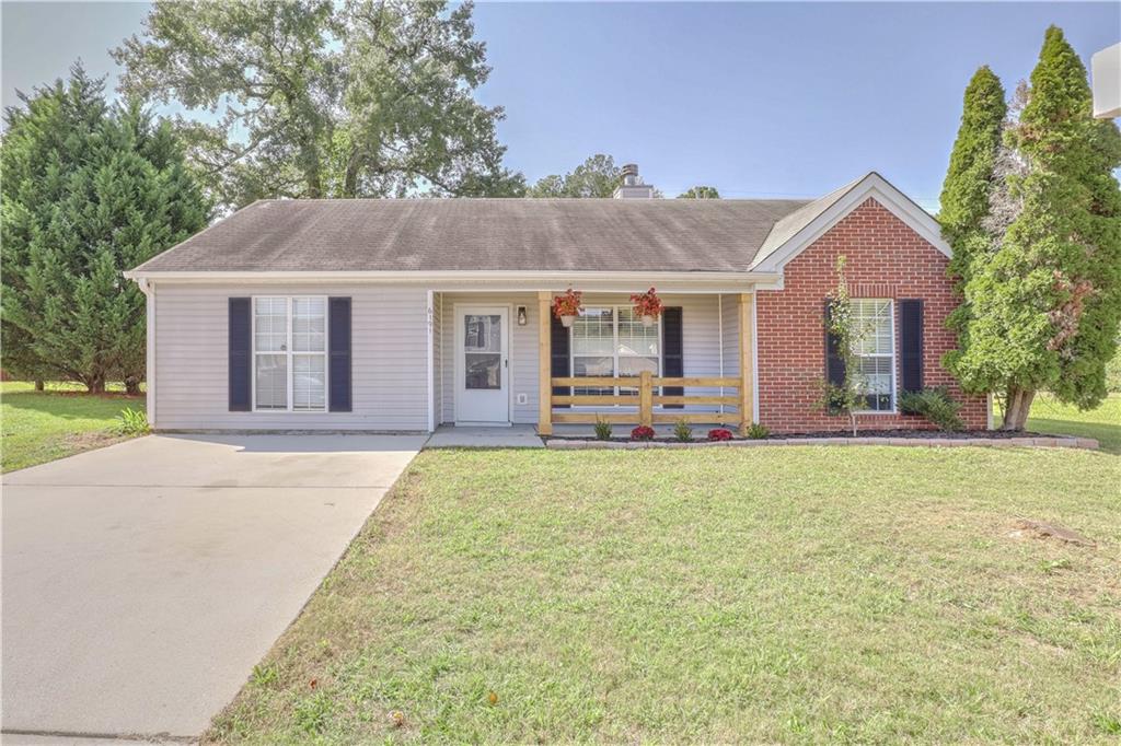 6191 Cinnamon Court, Morrow, Georgia image 1