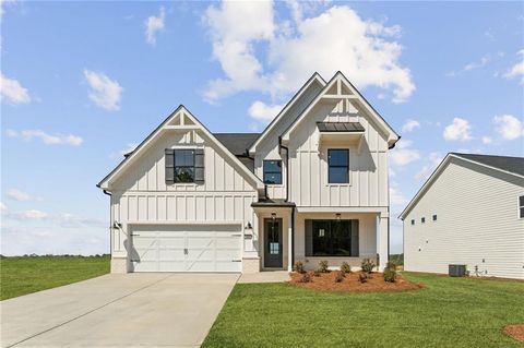 Photo of 103 Blossom Lane Circle, Calhoun, GA 30153 (MLS # 7756114)
