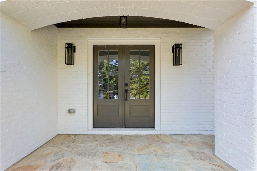 405 Allison Drive NE