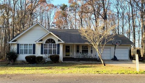 A home in Mount Airy