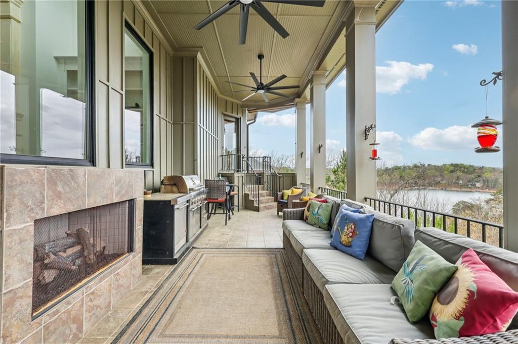 3734 Wavespray Court