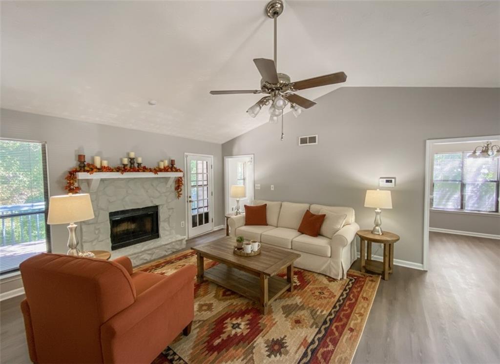 3331 Cottonwood Lane