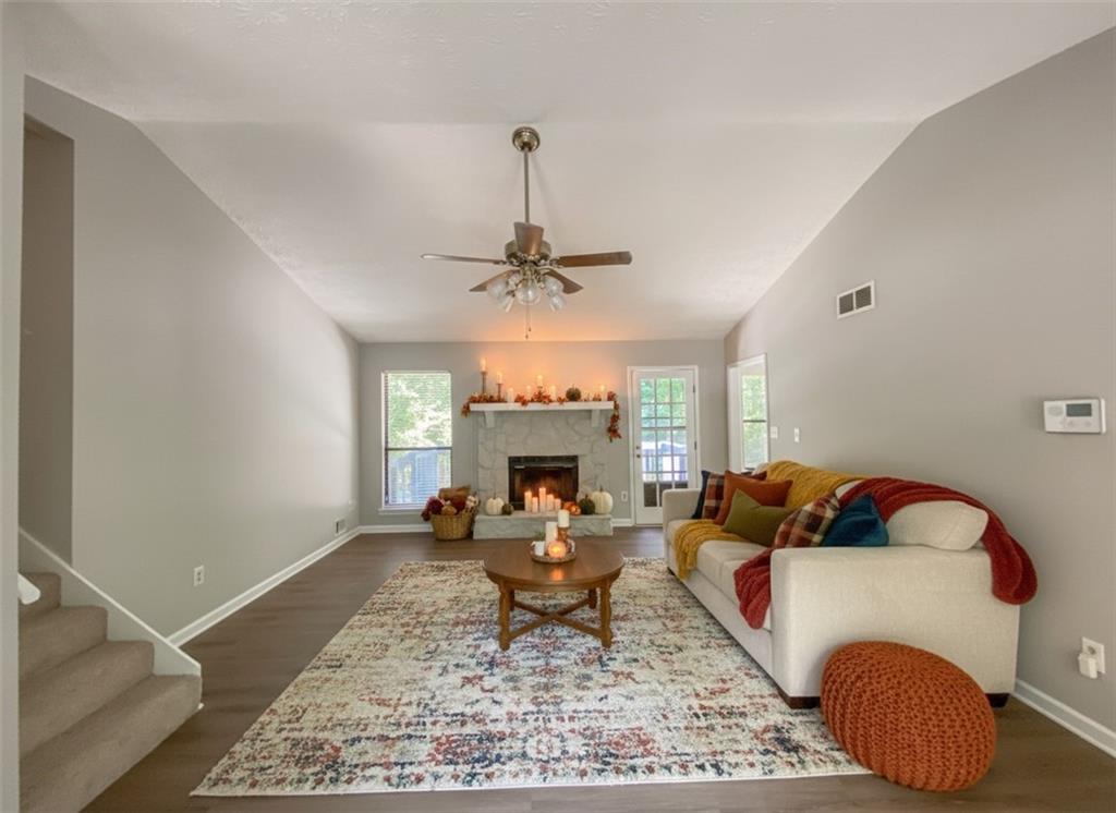 3331 Cottonwood Lane