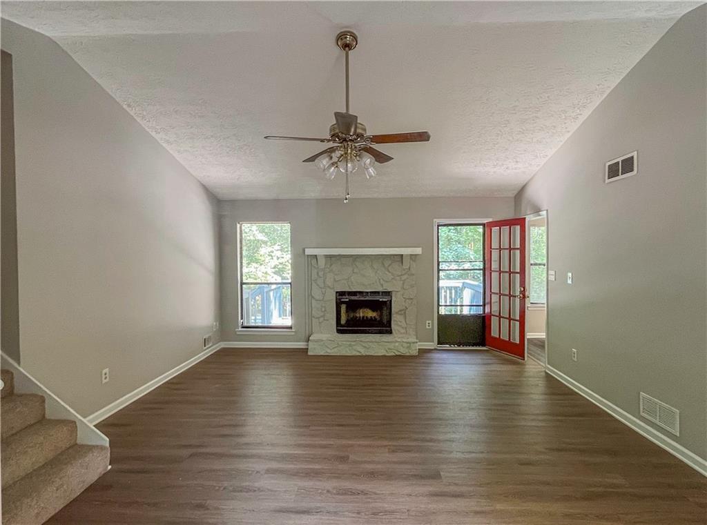 3331 Cottonwood Lane