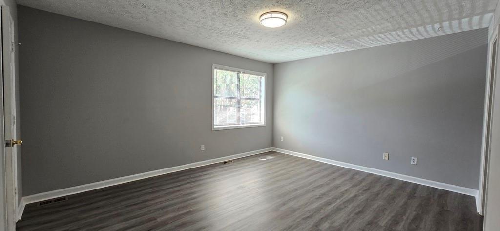 Old Roswell Corners - Residential Income