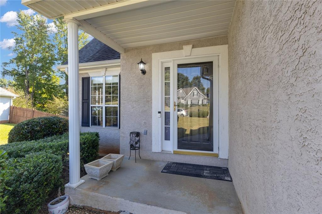 121 Kingsbrook Circle