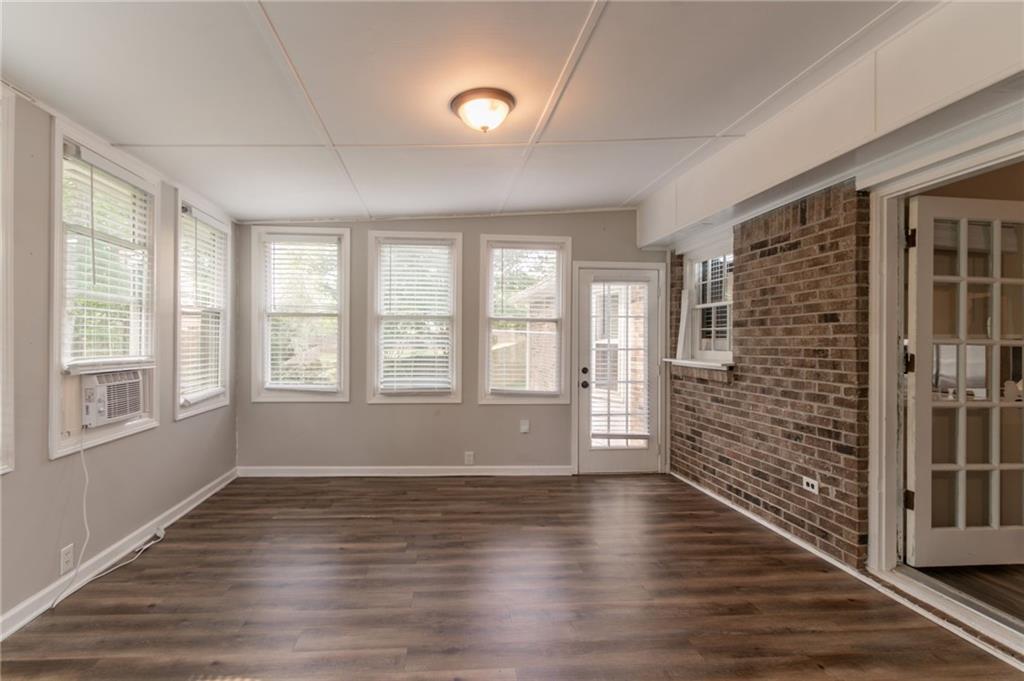 2814 Brackenwood Drive, Snellville, Georgia image 12
