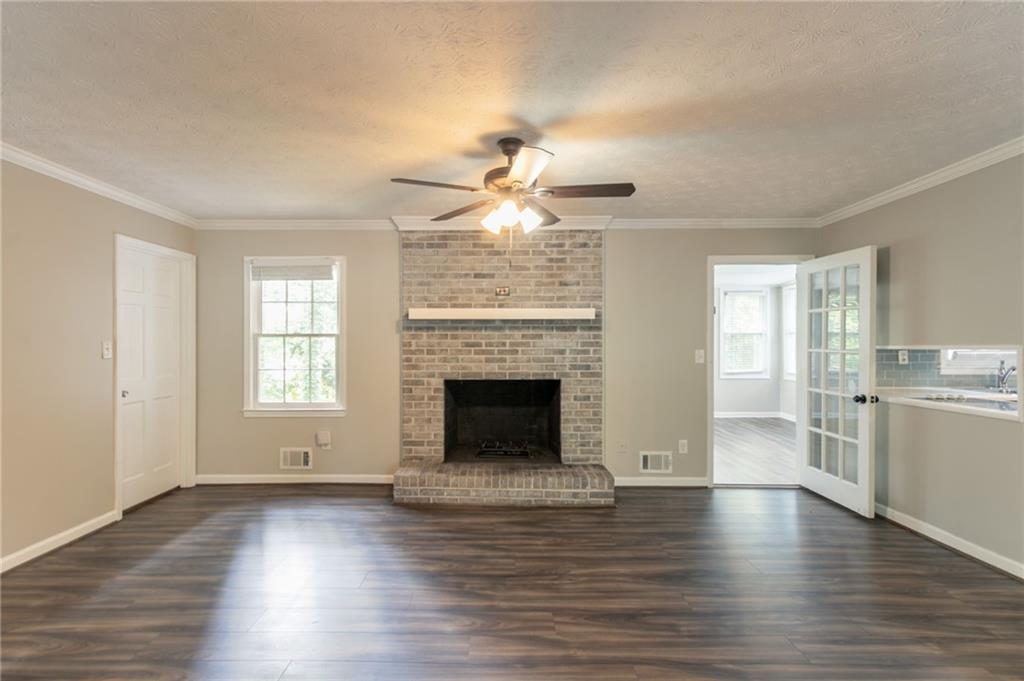 2814 Brackenwood Drive, Snellville, Georgia image 9