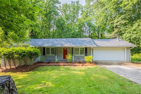 Homes For Sale - 6662 Birchwood Court<br/> Winston, GA 30187