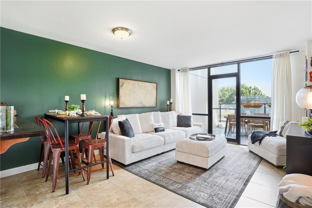 1280 W Peachtree Street NW 811