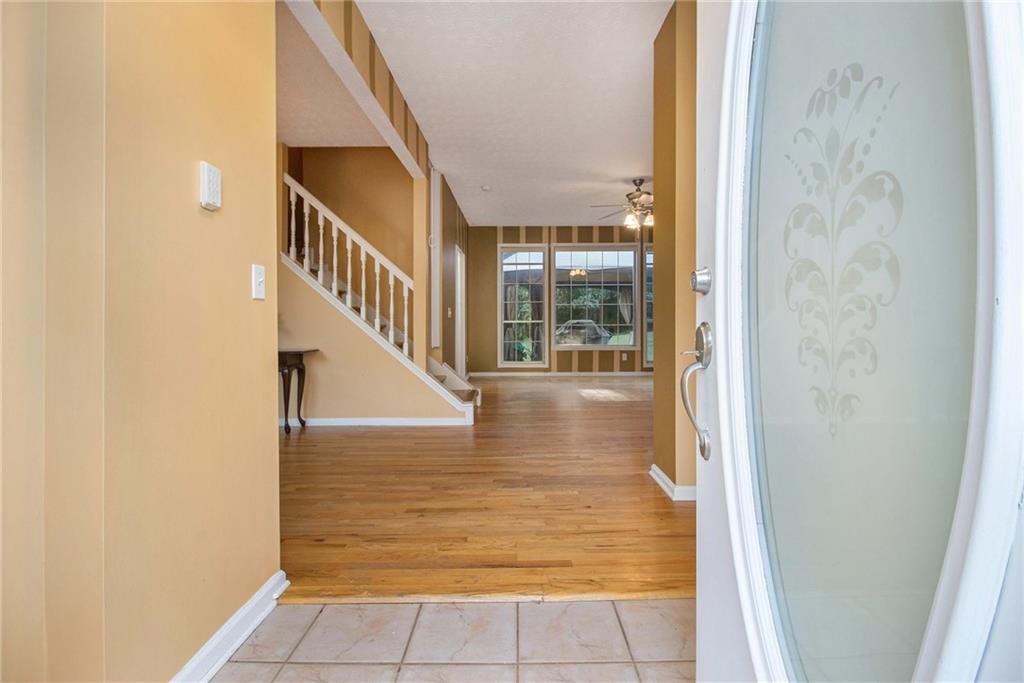 3700 River Lake Shore