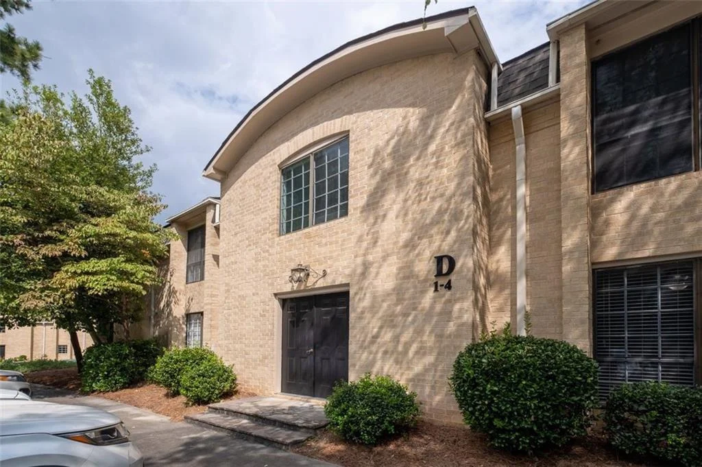 5400 Roswell Road Unit D4, Sandy Springs, GA, 30342
