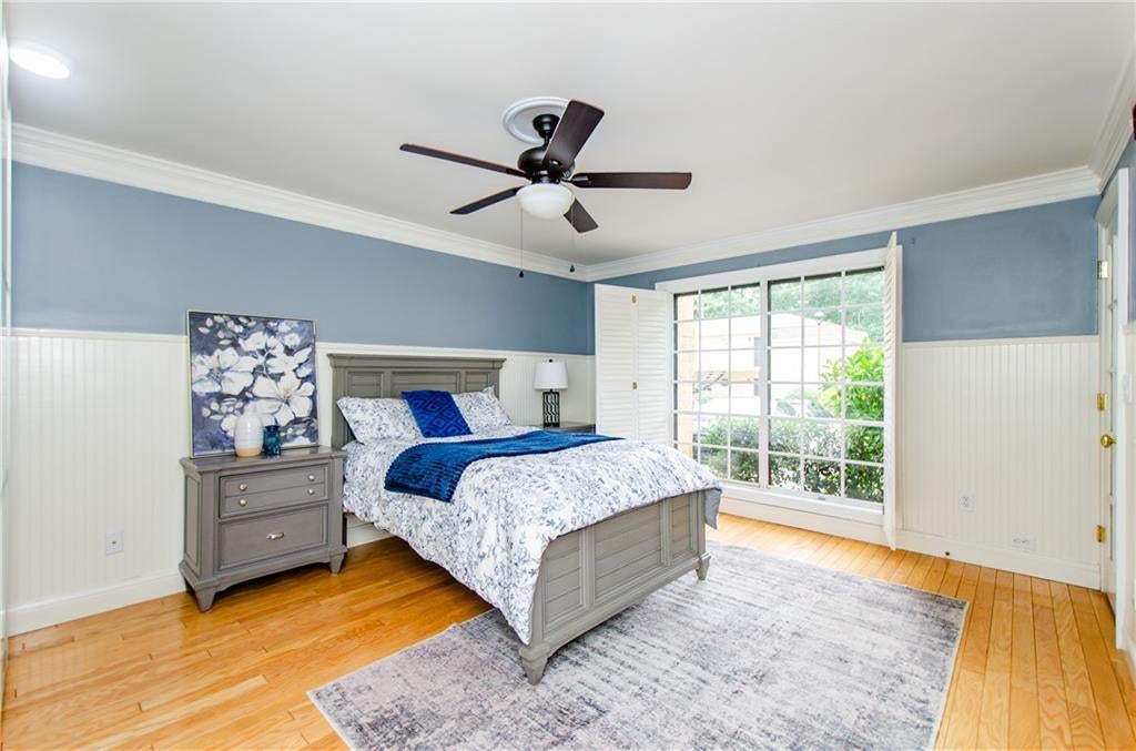 5400 Roswell Road D4