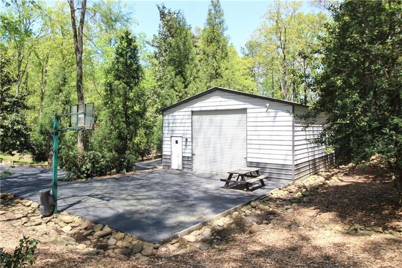 3125 Pine Mountain Circle NW
