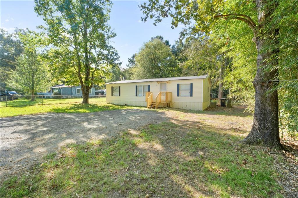 79 Hennon Drive NW