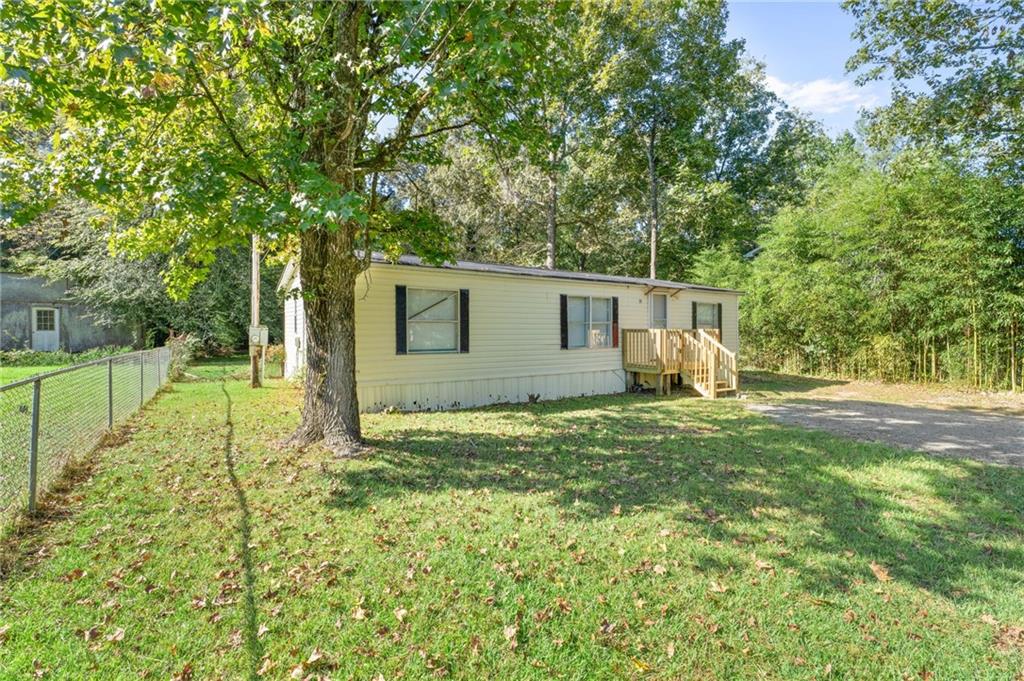 79 Hennon Drive NW