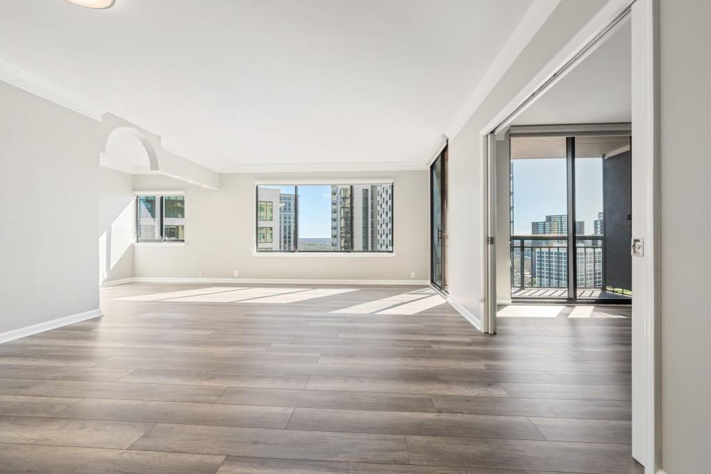 3481 Lakeside Drive 2303