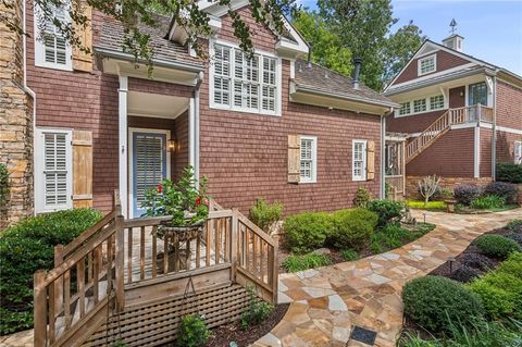 A home in Dawsonville