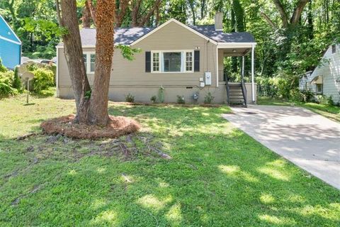 2923 Akron Street East Point GA 30344