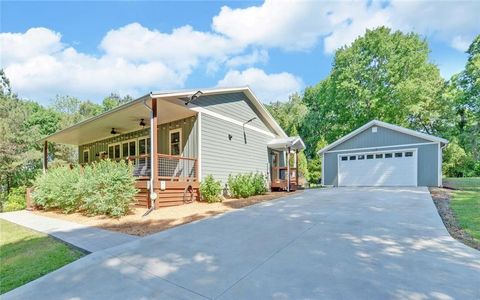 Homes For Sale - 1943 Maddox Road<br/> Hoschton, GA 30548