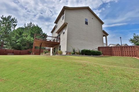 A home in Dacula