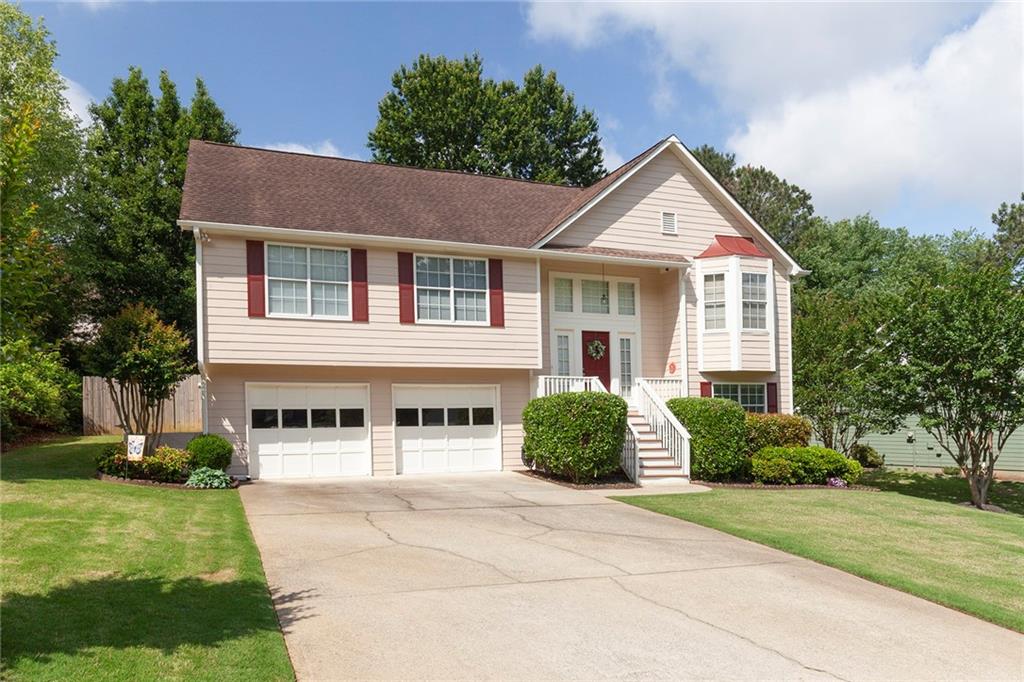 2577 Abbotts Glen Drive, Acworth, Georgia image 2