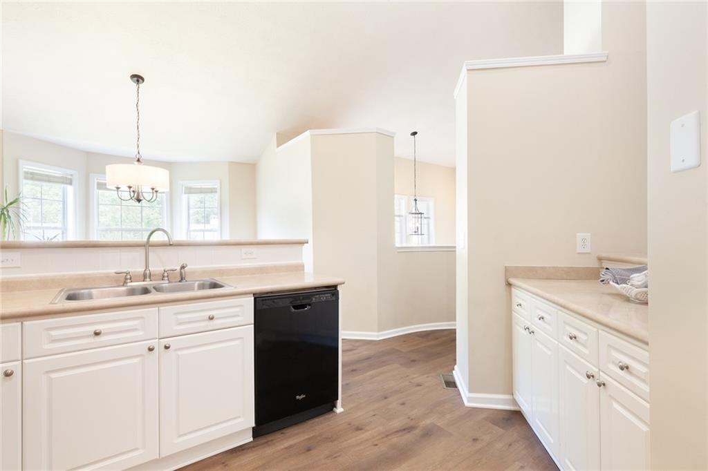 2577 Abbotts Glen Drive, Acworth, Georgia image 14