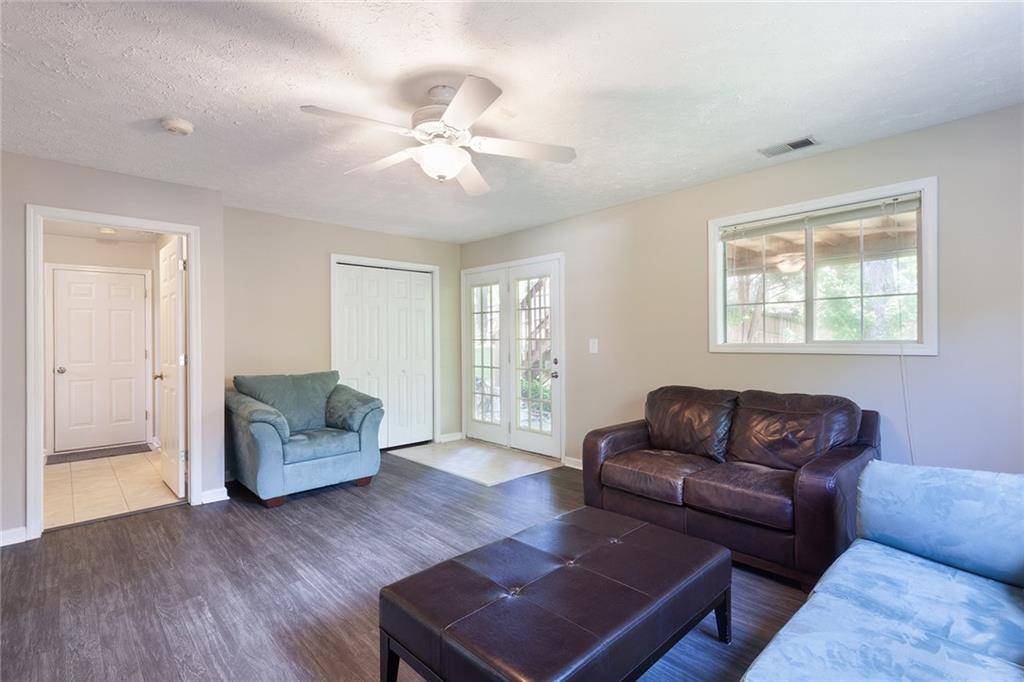 2577 Abbotts Glen Drive, Acworth, Georgia image 30