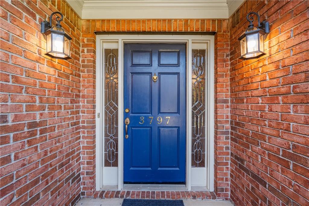 3797 Sidestreet