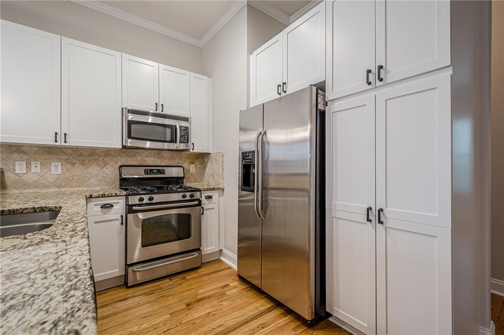 1949 Sterling Oaks Circle NE 13