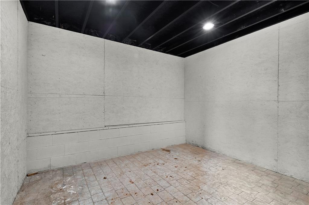 Land/Farm - Residential