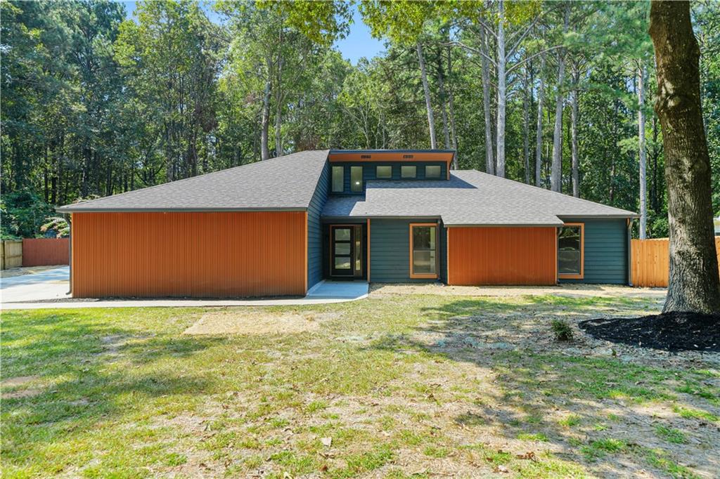 105 Shadowood Lane