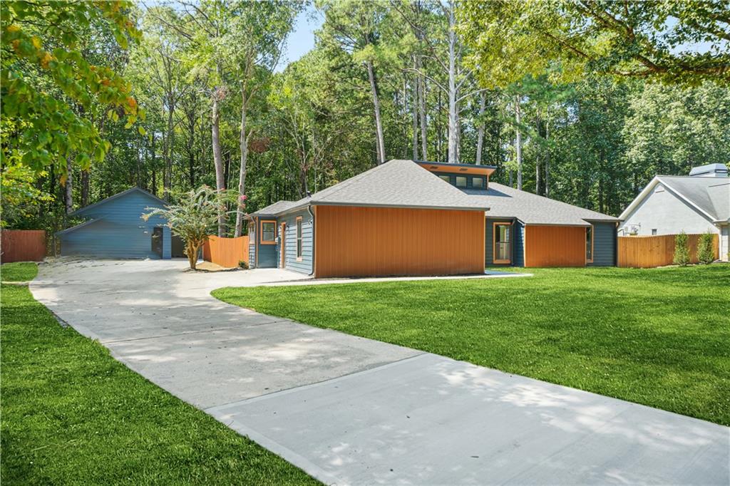105 Shadowood Lane