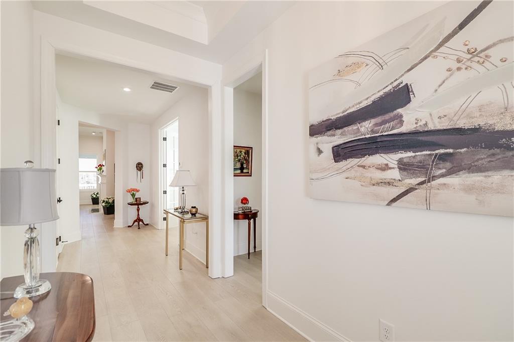 385 Huron Lane
