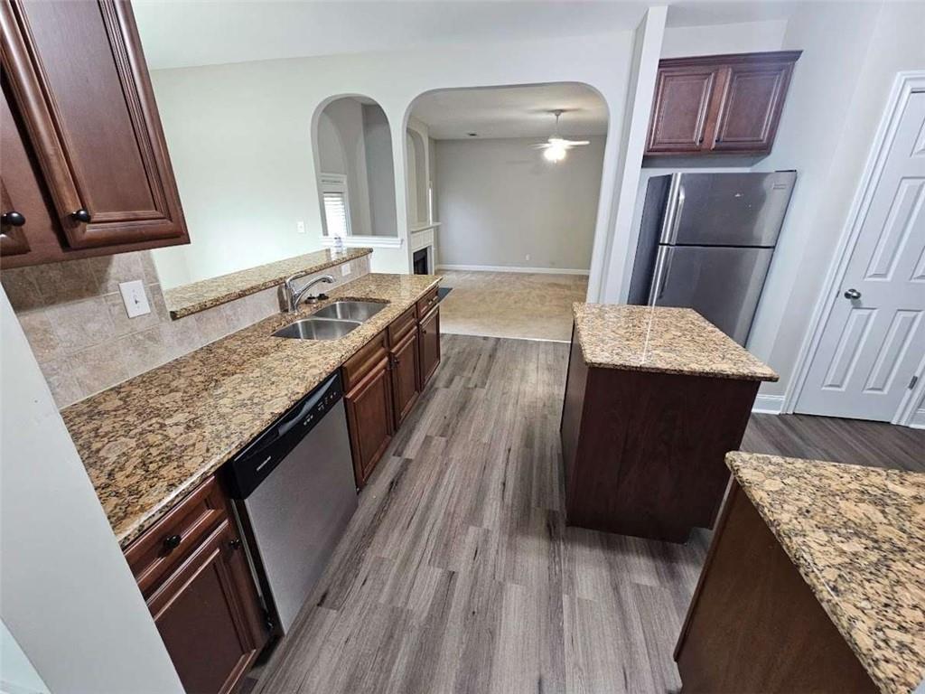 7214 Bedrock Circle, Lithonia, Georgia image 5