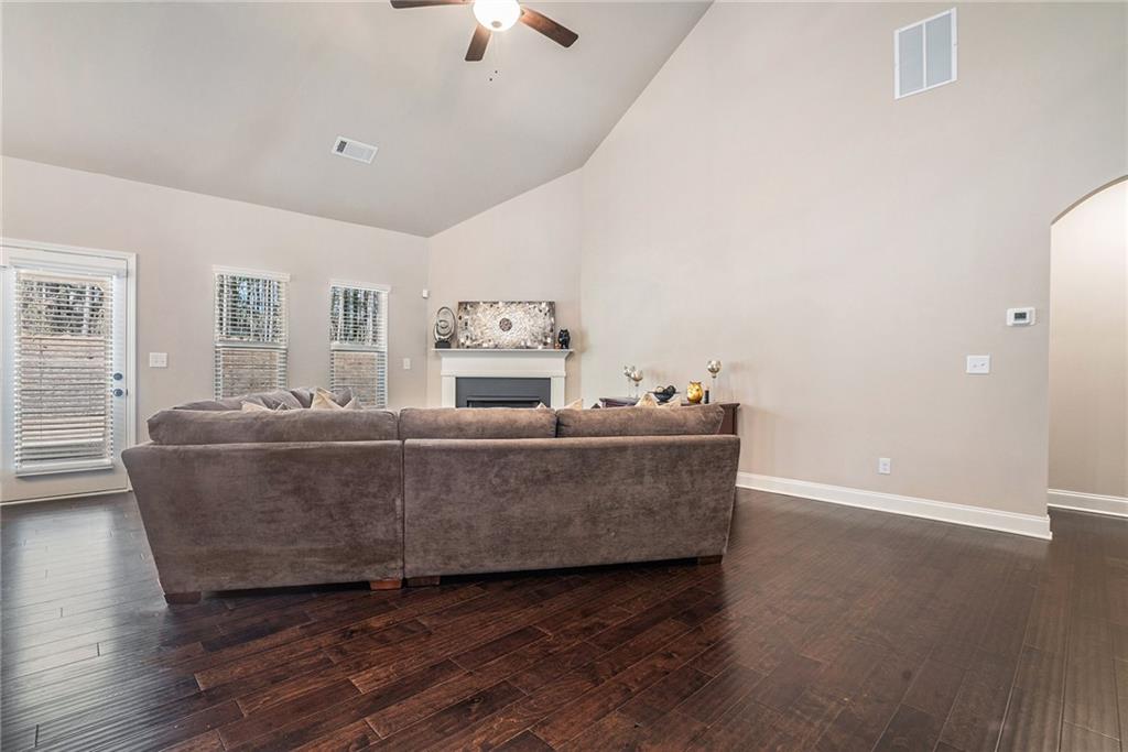3415 Linstead Court, Loganville, Georgia image 9