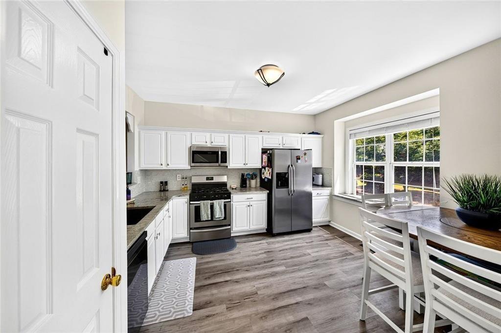 3327 Lathenview Court