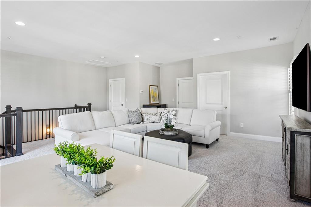 Serenade - Residential