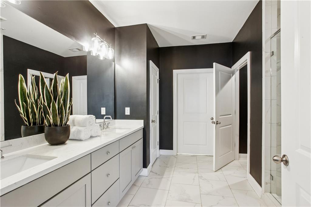 Serenade - Residential