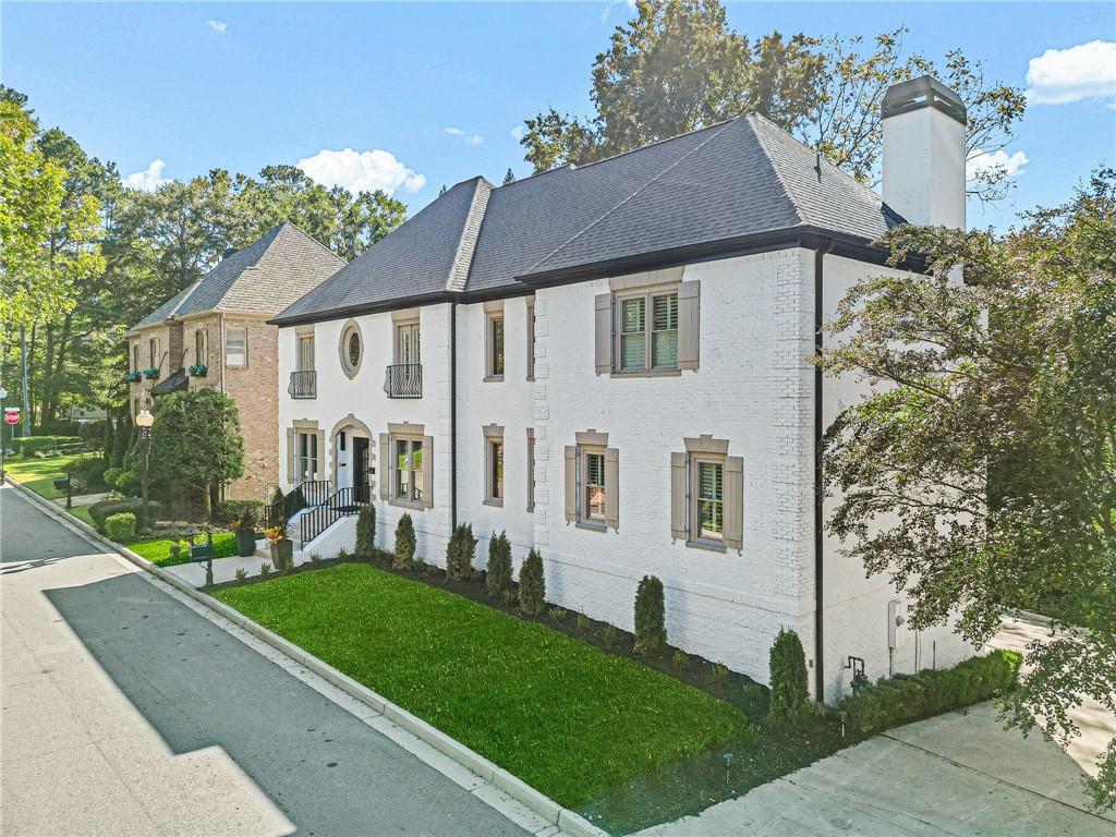 1240 Brookhaven Hideaway Court NE