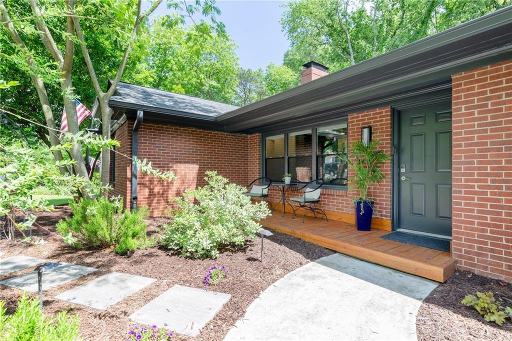 2413 N Decatur Road