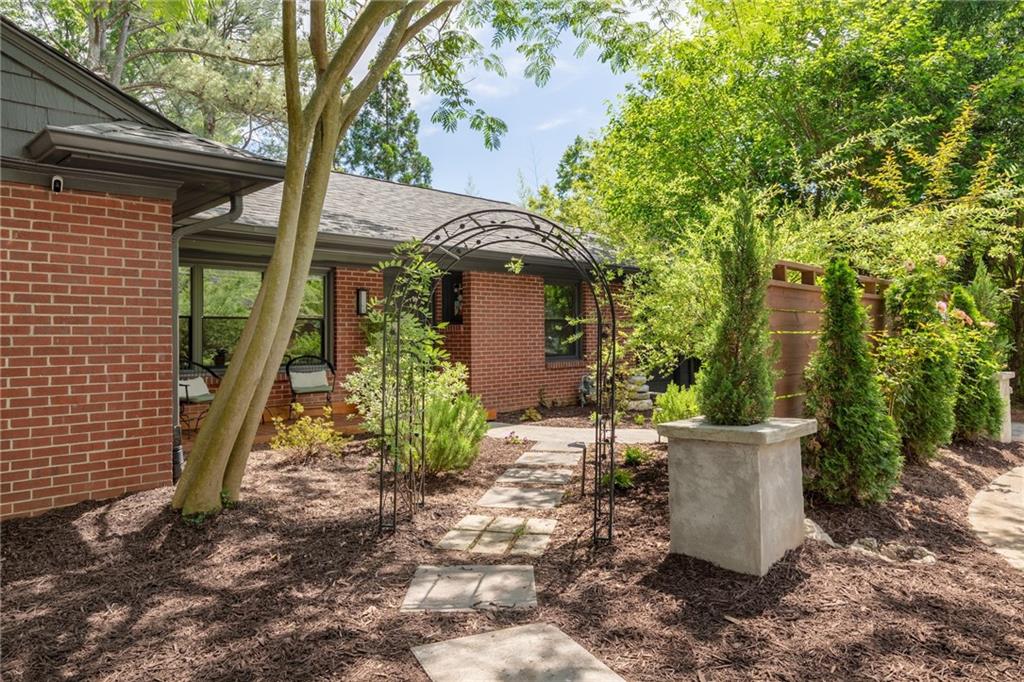 2413 N Decatur Road