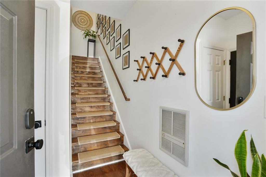7104 Woodland Lane, Alpharetta, Georgia image 3