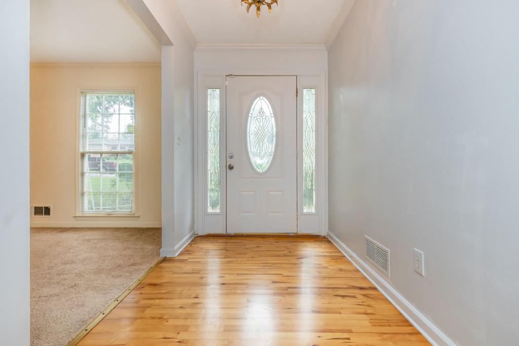 4043 Casa Loma Drive