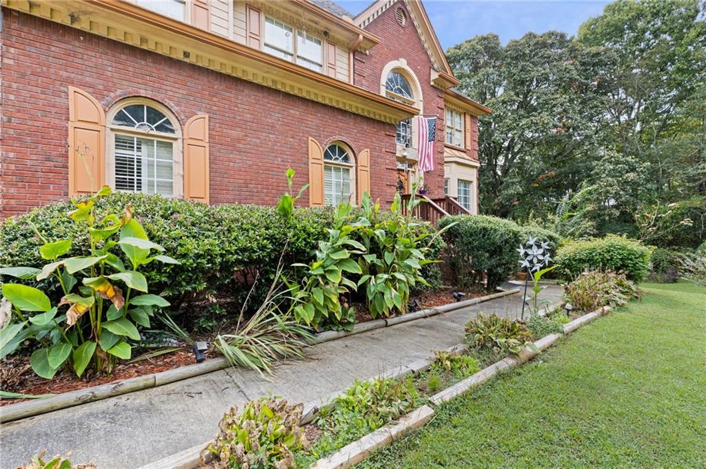 605 Ozora Road
