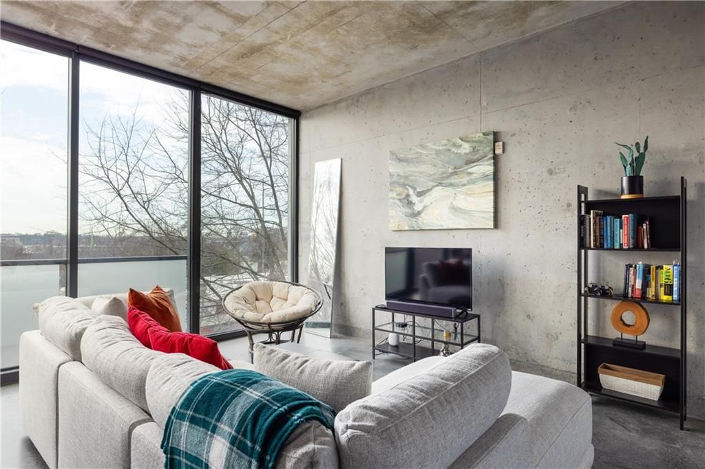 Photo of 480 John Wesley Dobbs Avenue NE #423, Atlanta, GA 30312 (MLS # 7729295)