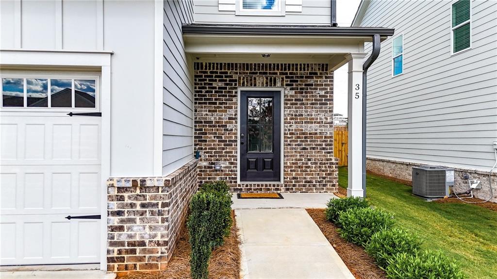 35 Aviation Rd SE